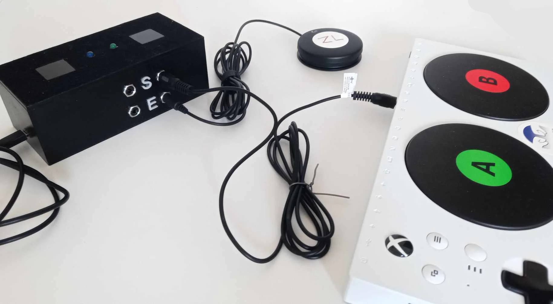 Utilisation de la Clic Box avec la manette XBox adaptative